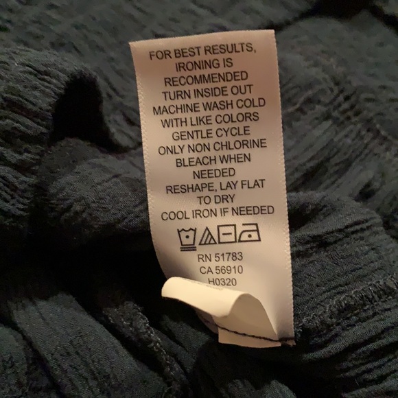 Maurices Flirty Feminine Top - Picture 7 of 8